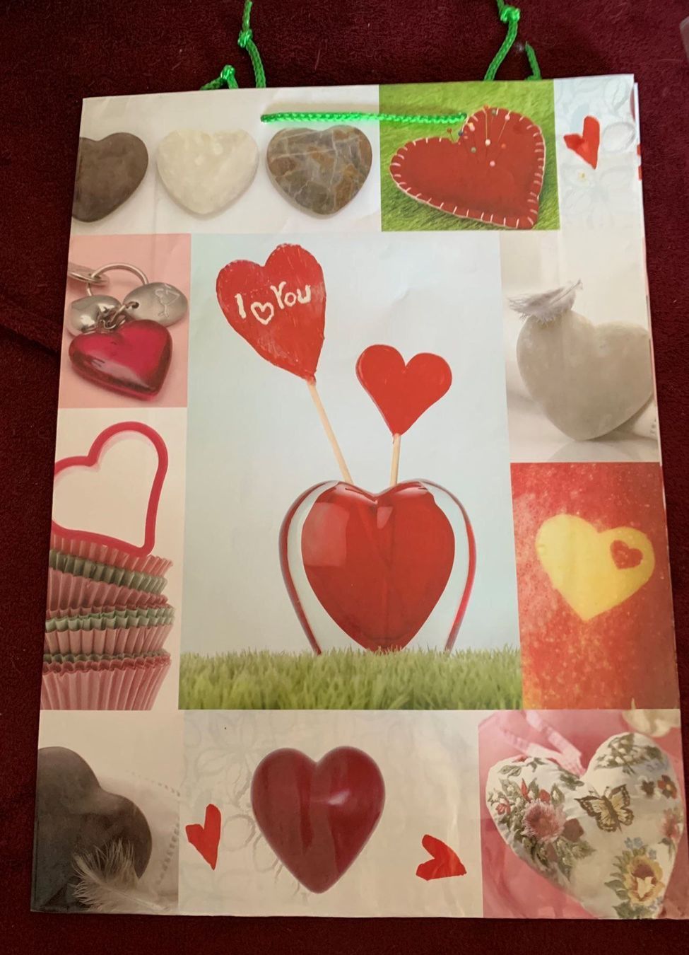 Carta: Geschenktüte Verpackung Herzen Tüten Geschenk – Nuovo e nell'imballaggio originale da Buchs SG venduto da Billikatze5