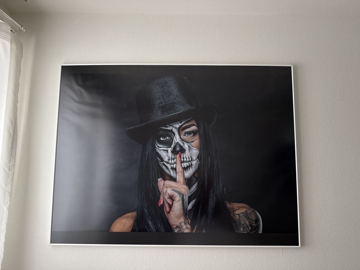 Foto & Immagini: Skull Lady gerahmt 90x120cm – Usato da Affoltern am Albis venduto da Partyfruit
