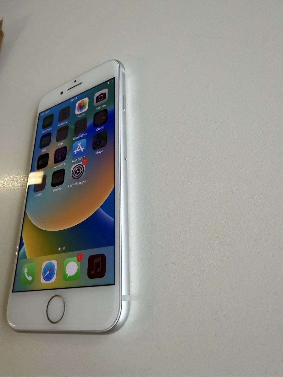 Apple Telefoni cellulari / Smartphones: Apple Iphone 8 , 64GB – Usato da Aarau venduto da Melia077 2