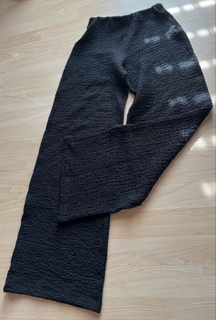 Bershka Hose schwarz, Grösse XS