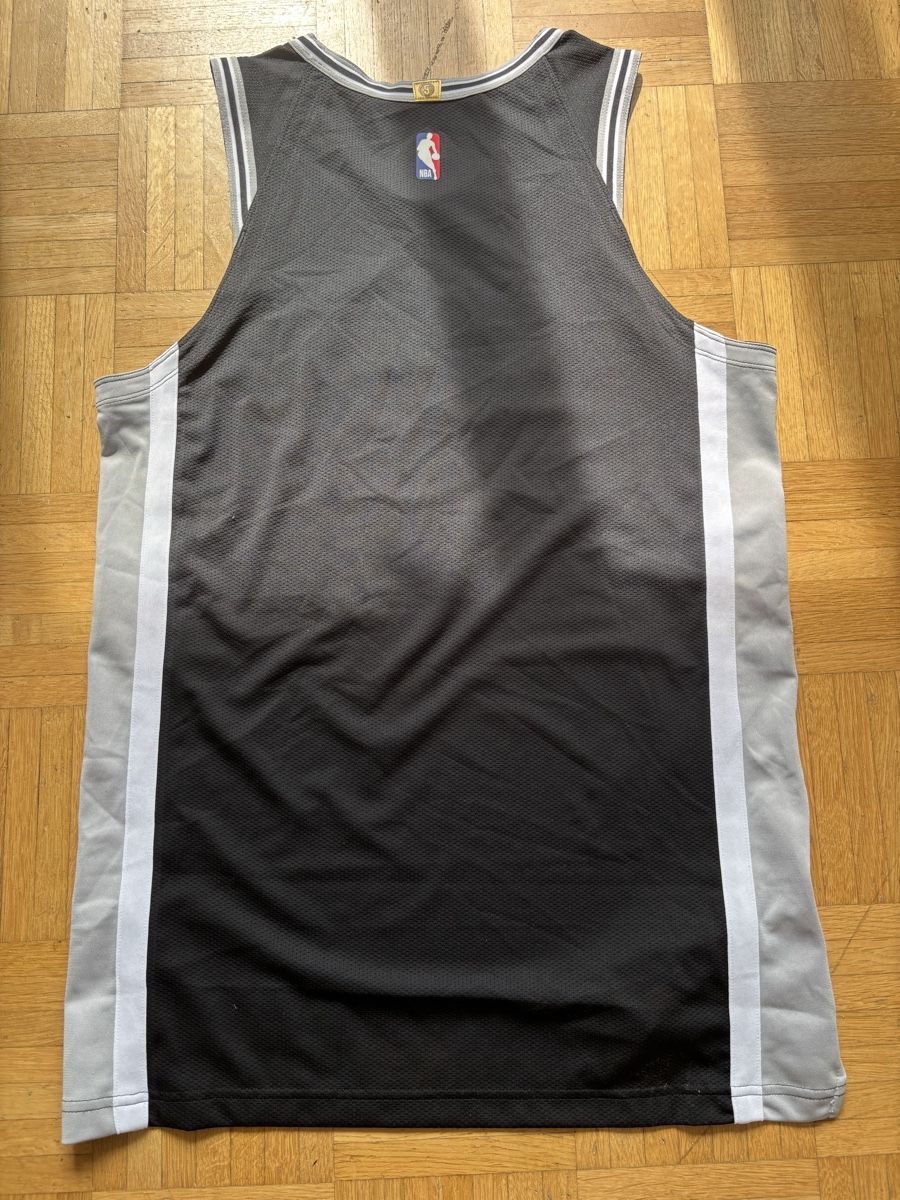 Nike Canottiere & Pantaloni: Maillot basquet NBA des Spurs M – Nuovo (secondo la descrizione) da Petit-Lancy venduto da Hpk_tbk 1