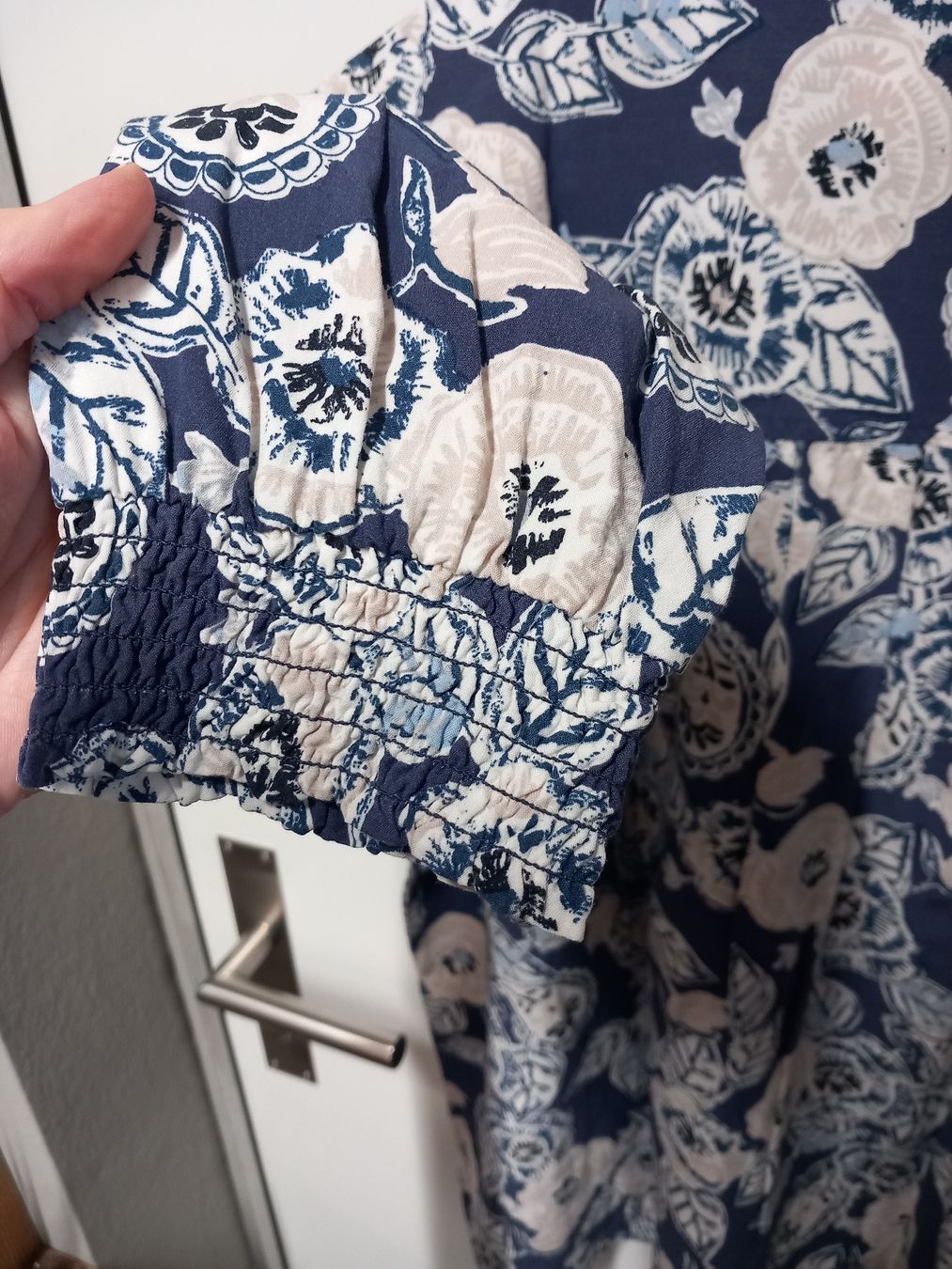 Lieblingsstück Blusen: Lieblingsstück Viscose Bluse Gr.45, schönes Muster – Gebraucht aus Gwatt (Thun) von umwelt-brocki 3