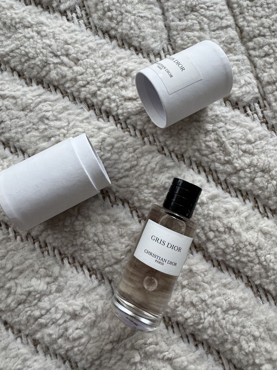 Dior Parfum & Eau de Toilette: Dior Gris Dior Miniatur Parfum 7.5ml – Gebraucht aus Baden von Linda46