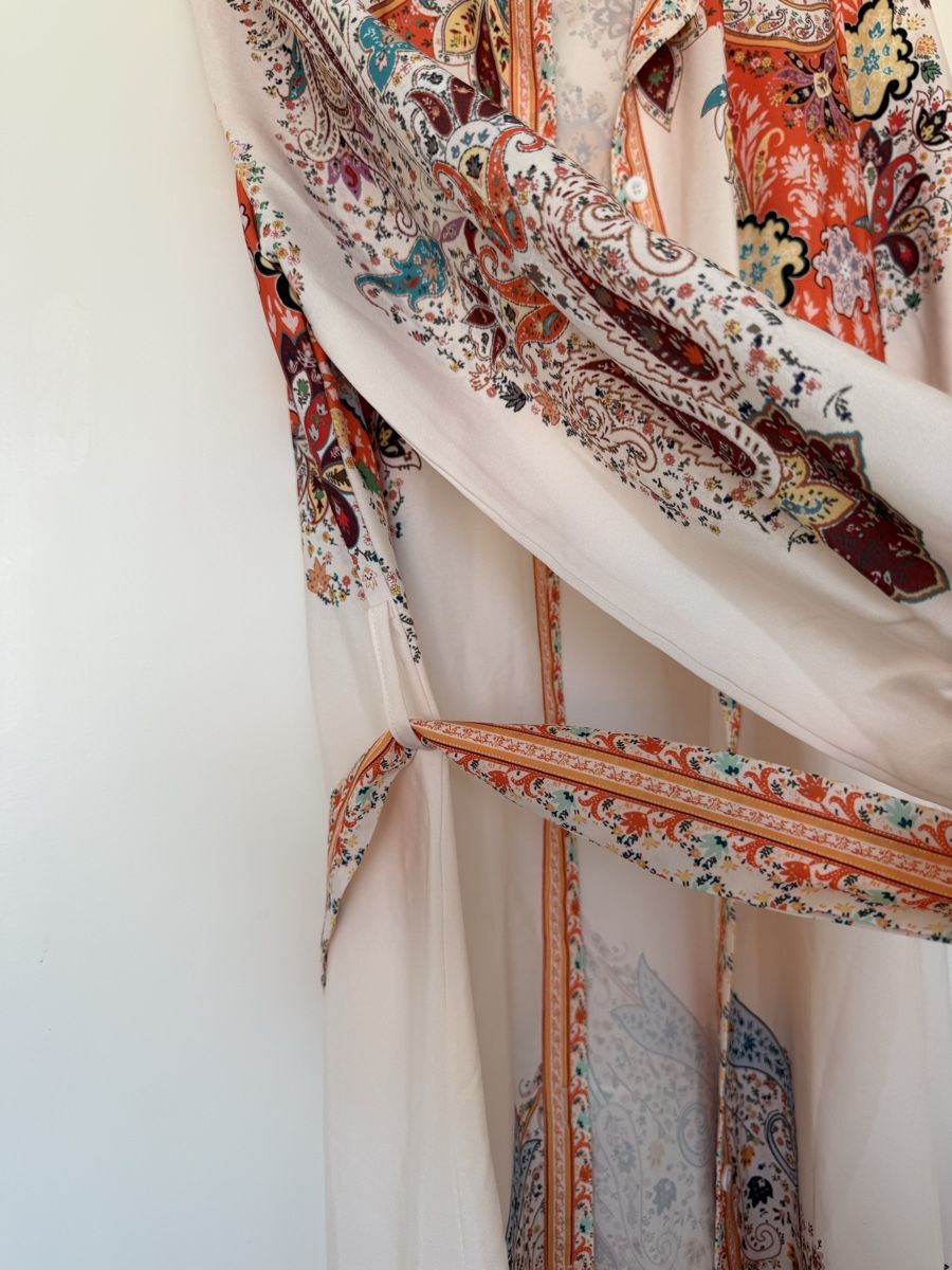 Vestiti: Robe avec imprimé  – Usato da Monthey venduto da sen_6ckr 3