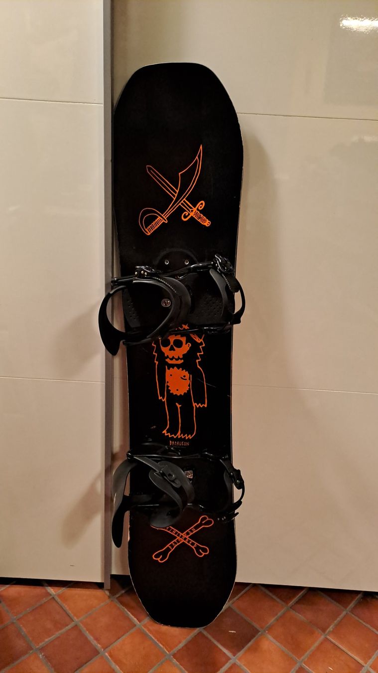 Bataleon Board: Bataleon Snowboard 120cm inkl. neue Bindung – Nuovo (secondo la descrizione) da Oberrieden venduto da Raja011