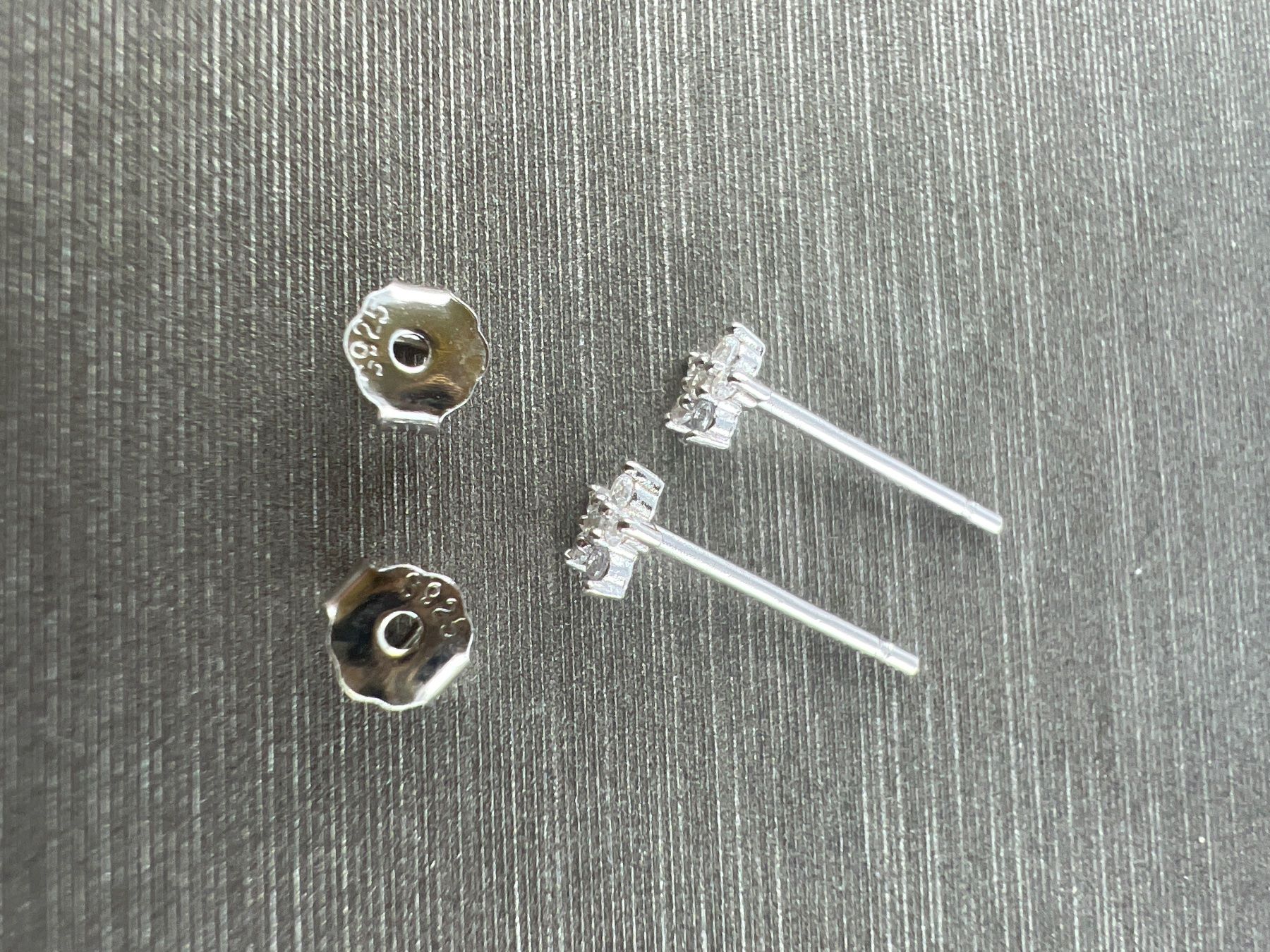 Orecchini pendenti & Orecchini a lobo: Ohrstecker 925 Silber – Usato da Niederuzwil venduto da leo_8857 2
