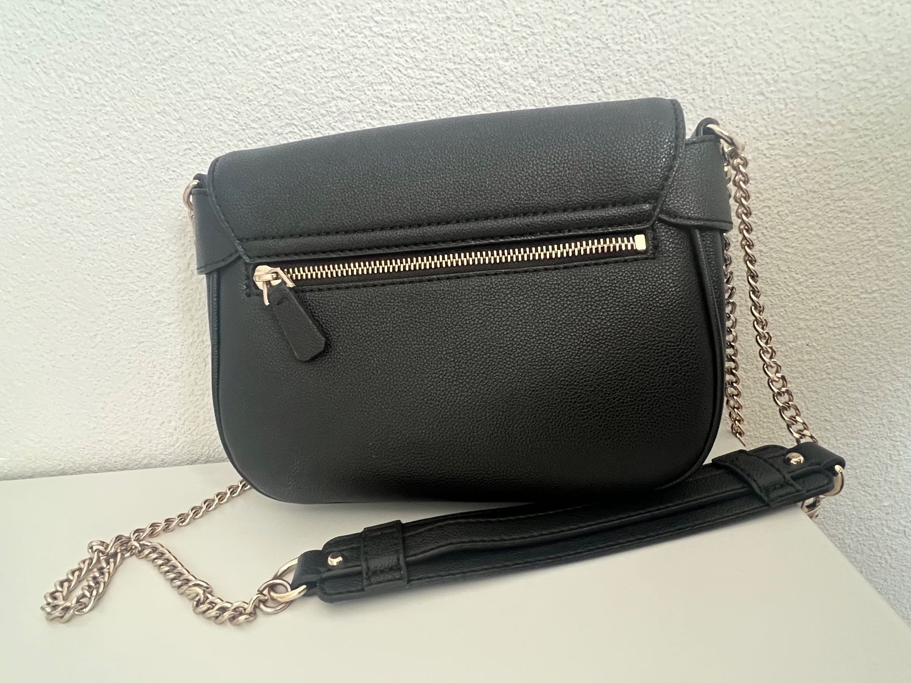 Guess Borse da donna: Schwarze Guess Tasche – Usato da Schaffhausen venduto da mary.d 3