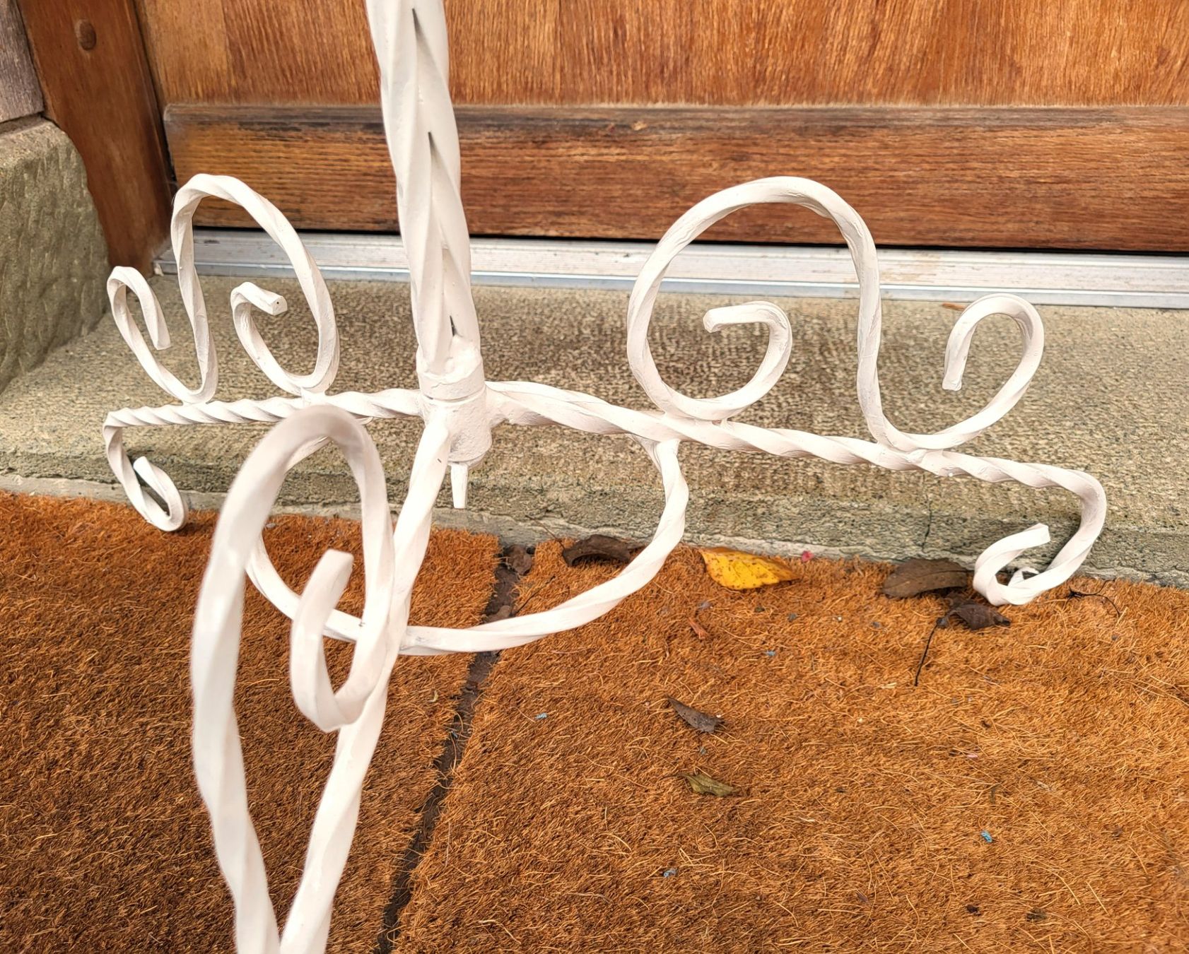 Altro in Decorazioni & Accessori: Antiker Eisenständer / Loop emailliert / Höhe 170 cm – Usato da Schafhausen im Emmental venduto da Herzrose 3