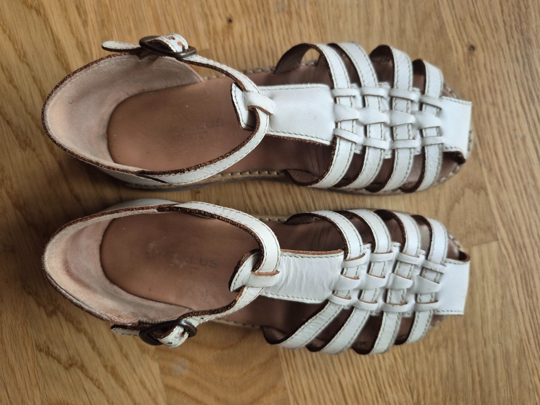 Cyrillus Scarpe per ragazze: Sandales CYRILLUS en cuir – Usato da Petit-Lancy venduto da ka_lak 1