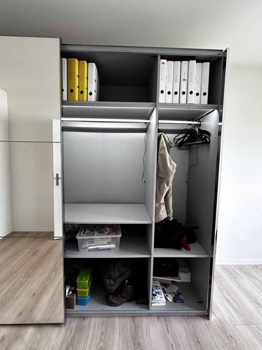 Armadi: Schiebetürschrank – Usato da Wettingen venduto da jun_y2h6 2