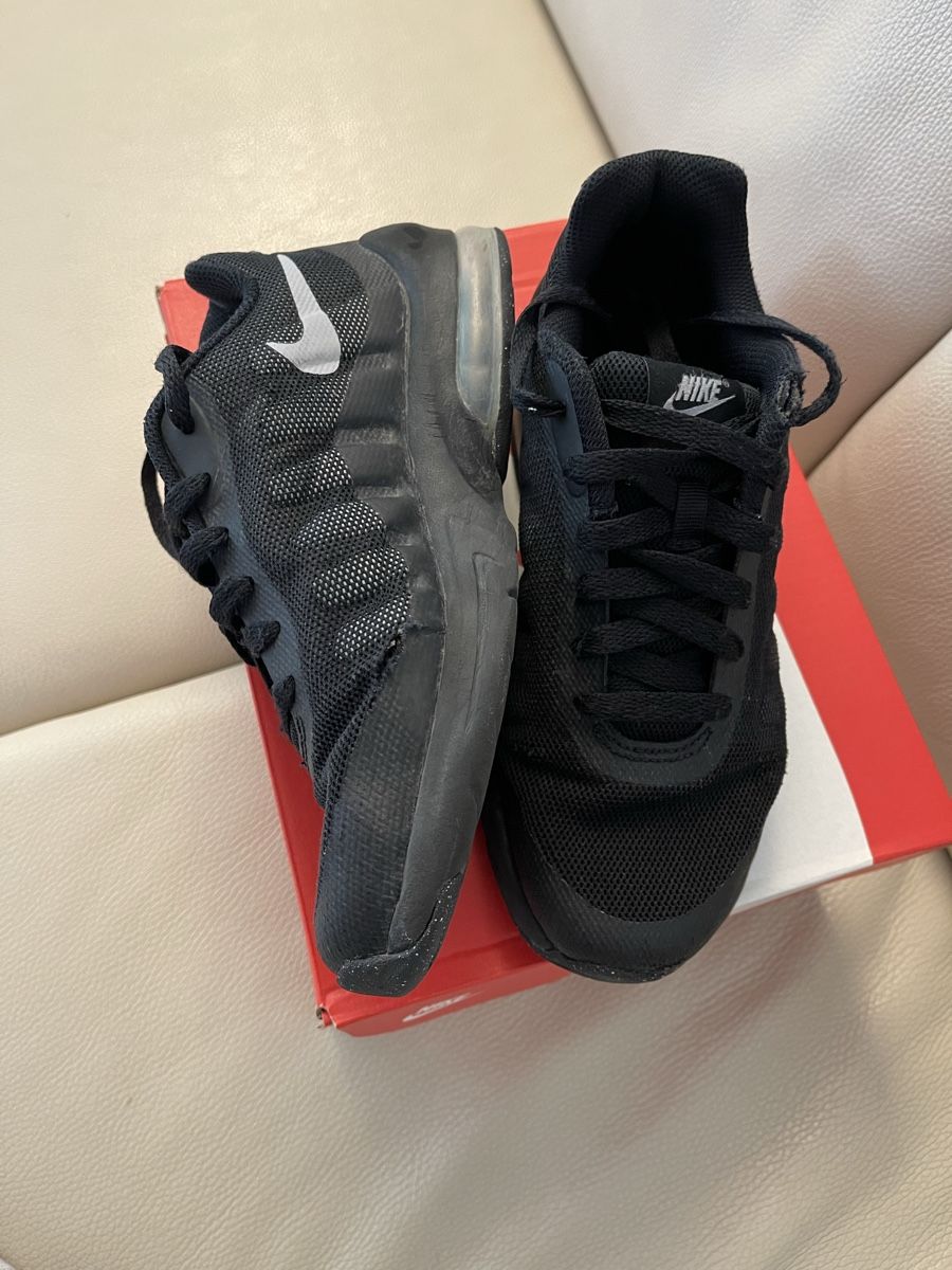 Nike Scarpe per ragazzi: Nike Air Max Invigor Gr. 36.5 – Usato da Wichtrach venduto da Adriana222 6