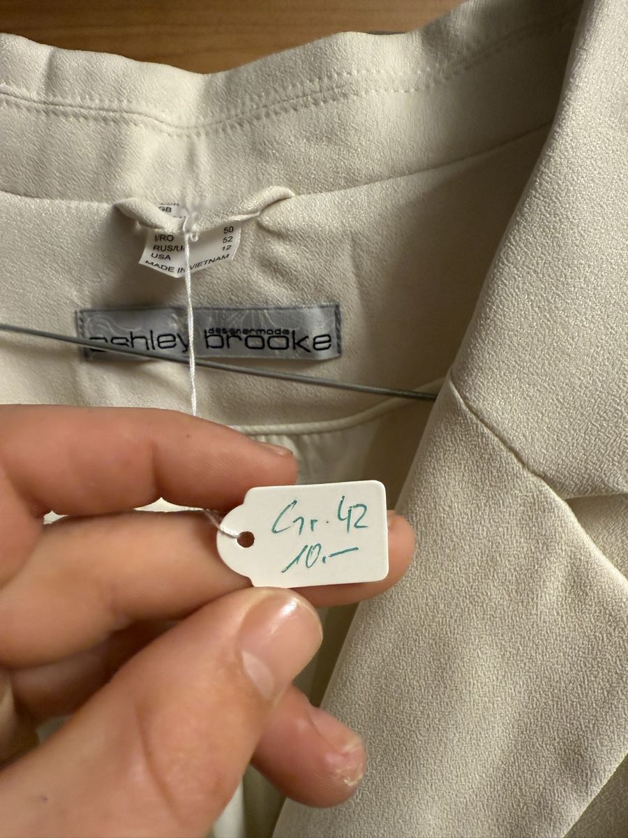Jacken: Sommer Blazer beige Gr. 42 Ashley Brooke – Gebraucht aus Allschwil von ysc_wt7c