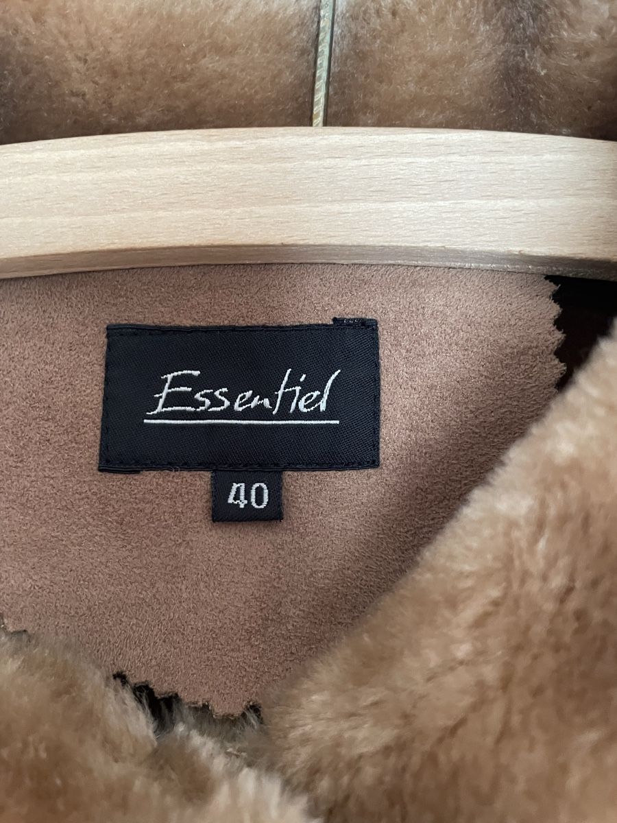 Essentiel Antwerp Giacche: Jacke mit Fell – Usato da Ottikon venduto da CurcioA 4