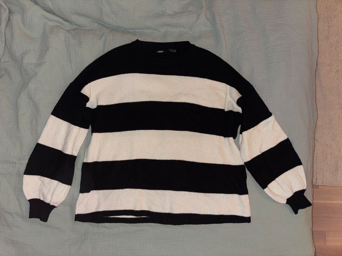 Only Pullover & Sweatshirts: Gestreifter Pullover von Only, Gr. M – Gebraucht aus Seuzach von len_6mrv