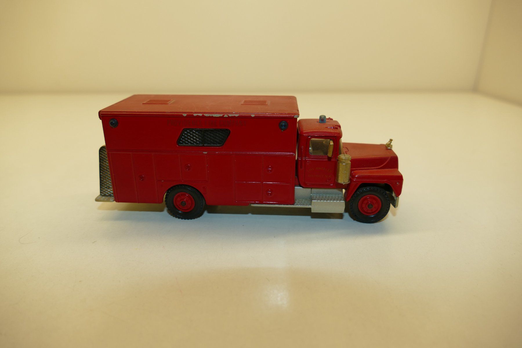 Solido Modellini d'auto: Solido 1:60: Mack Pompier – Usato da Niederhasli venduto da rail-duerst 3
