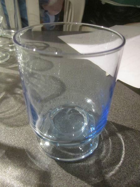 Bicchieri: Glas kurzer Stiel, blau – Usato da Zürich venduto da Motzkuh