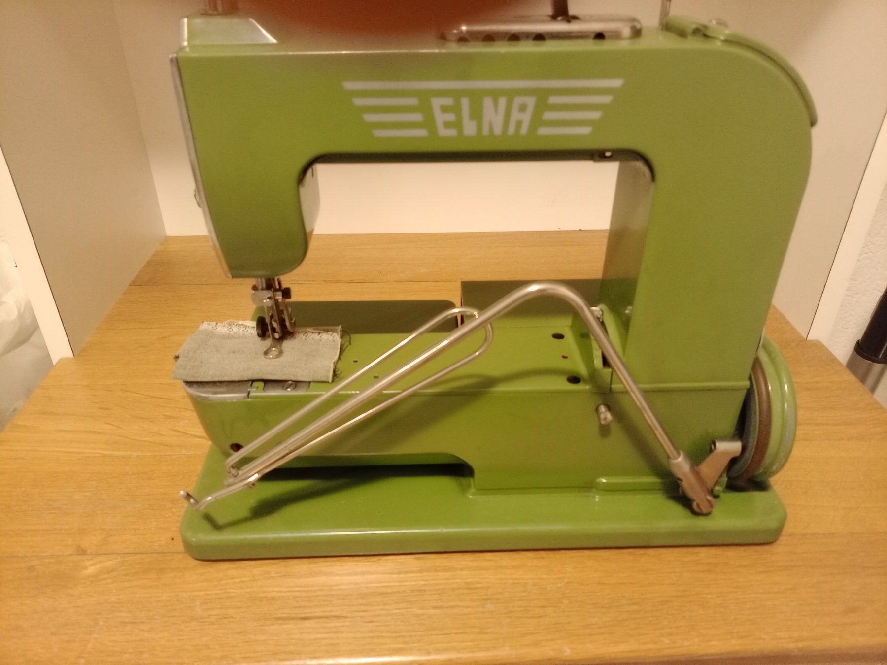 Elna Nähmaschinen: Nähmaschine Elna – Gebraucht aus Illighausen von Friedrich0