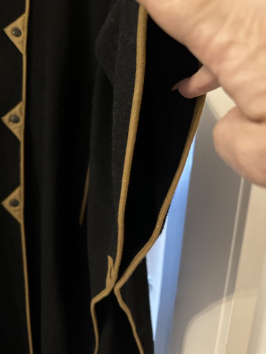 Cappotti: Damen hochwertige Mantel oder Poncho Gr/40 – Usato da Basel venduto da Ivana_4 4