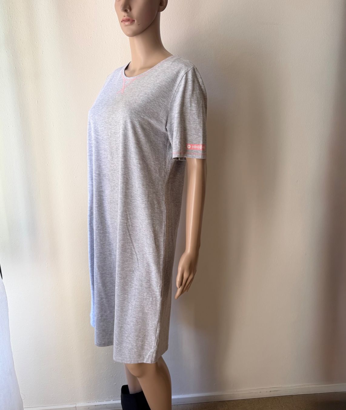 Negligees & Pigiami: MEY Kurzarm Nachthemd 🩶 – Usato da Zürich venduto da ClosetQueen 2