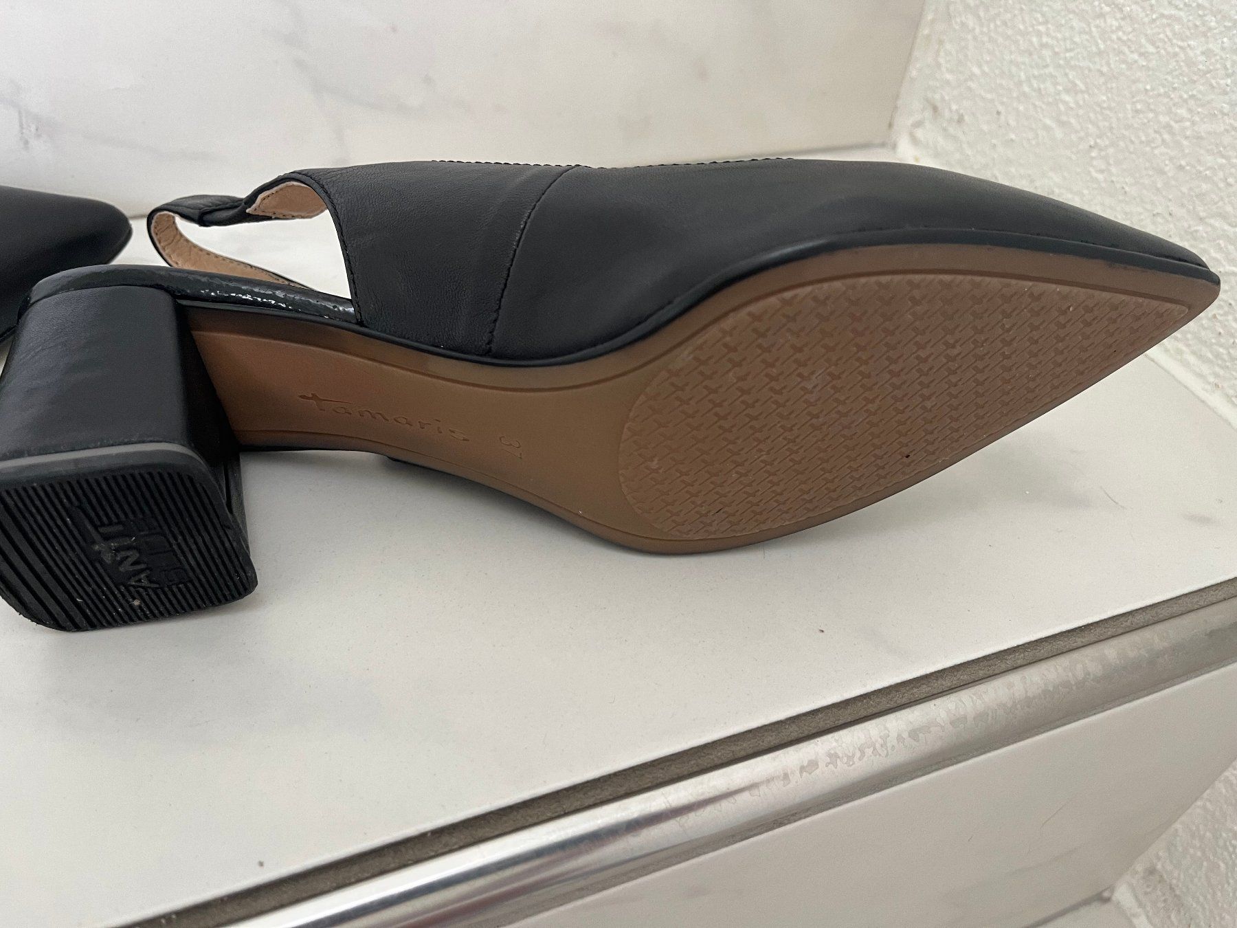 Tamaris Scarpe da donna: Pumps mit Riemchen echtes Leder von TAMARIS – Usato da Adligenswil venduto da Panda1234 2
