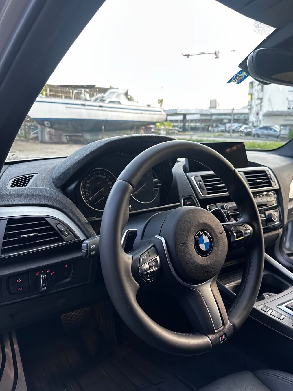 BMW Automobili: BMW 1er M-Paket x-Drive – Usato da Winterthur venduto da don_5dv6 7