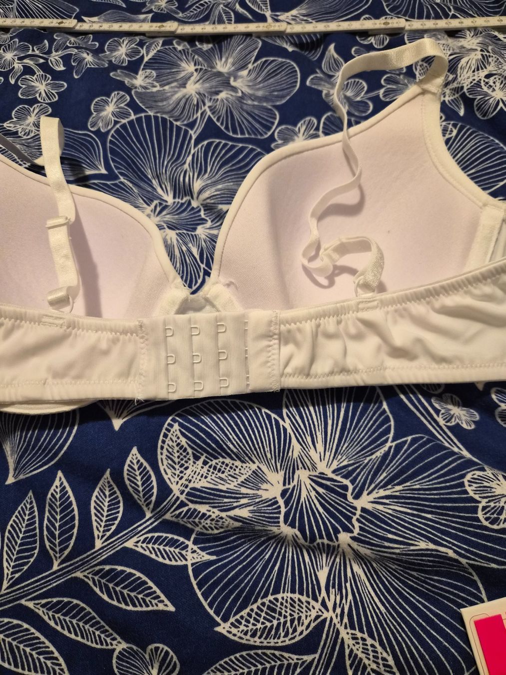 Altra biancheria intima: Bh 75c   nr2 – Nuovo (secondo la descrizione) da Dietikon venduto da Eleda 2