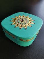 Antike Spanschachtel mit Sternmotiv
