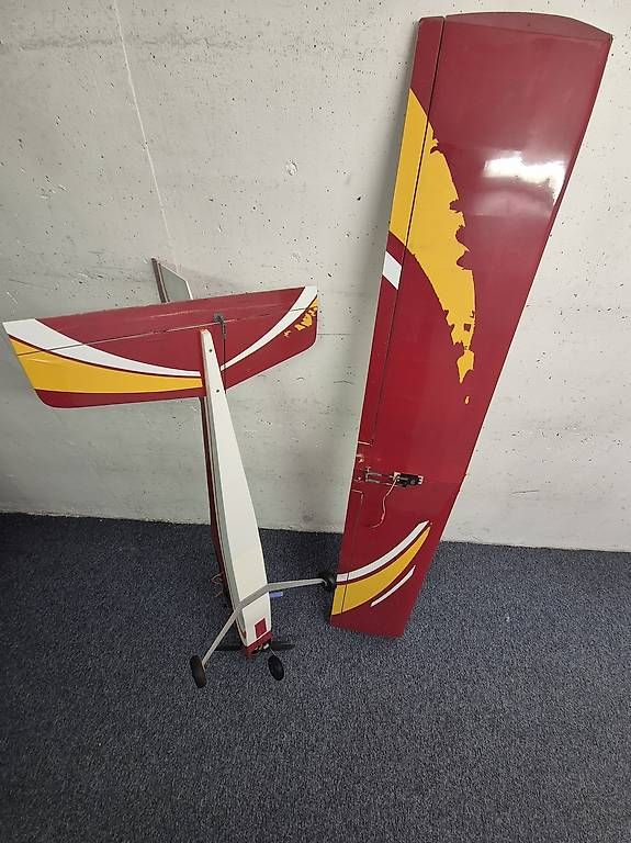 Modellismo RC: Avion RC Kyosho Calmato Trainer – Usato da Crans VD venduto da tgdis 2