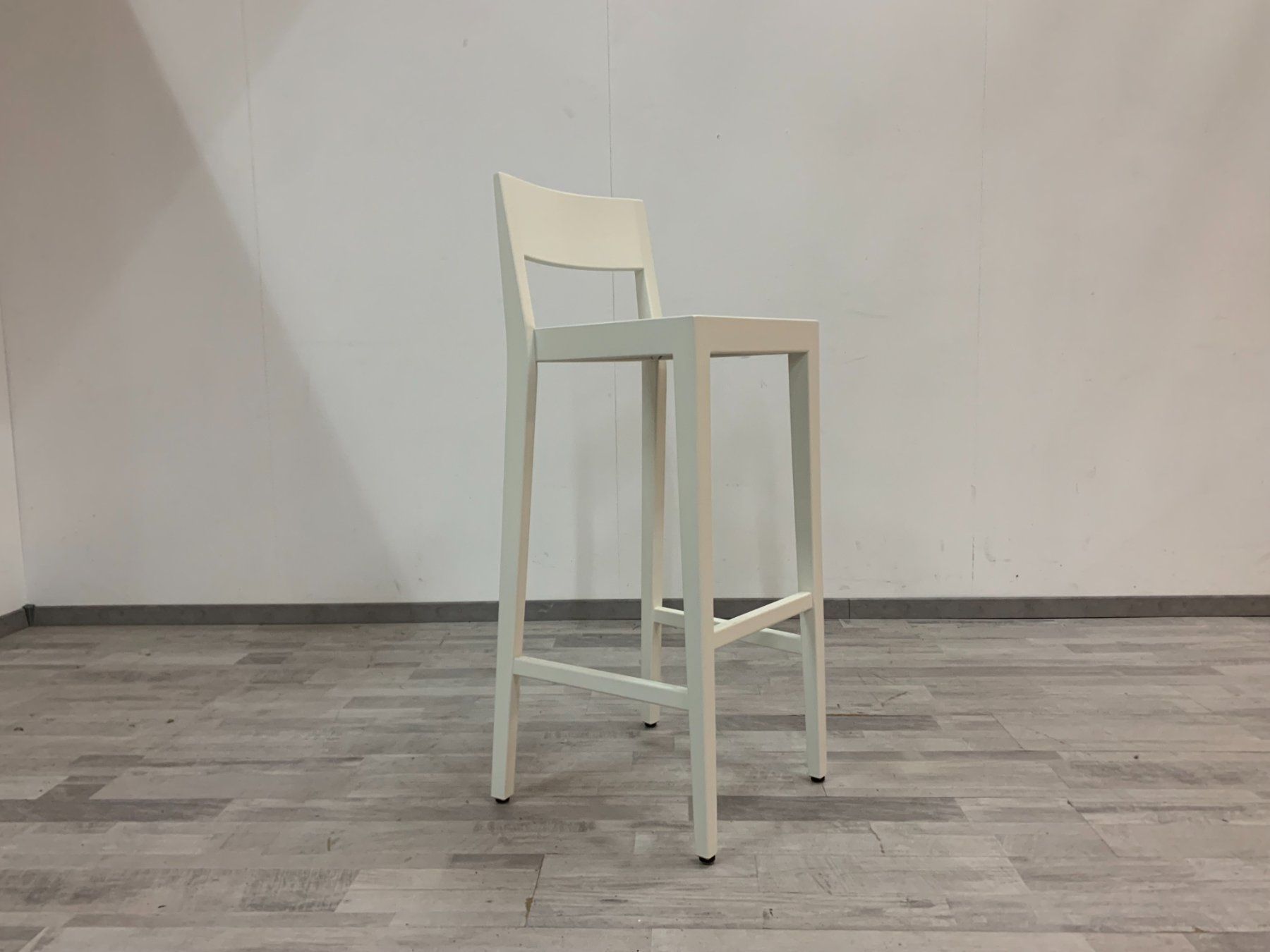 Horgen Glarus Hocker: Horgenglarus Barhocker miro 11-400, weiss – Gebraucht aus Zürich von ZuercherBrockenhaus 1