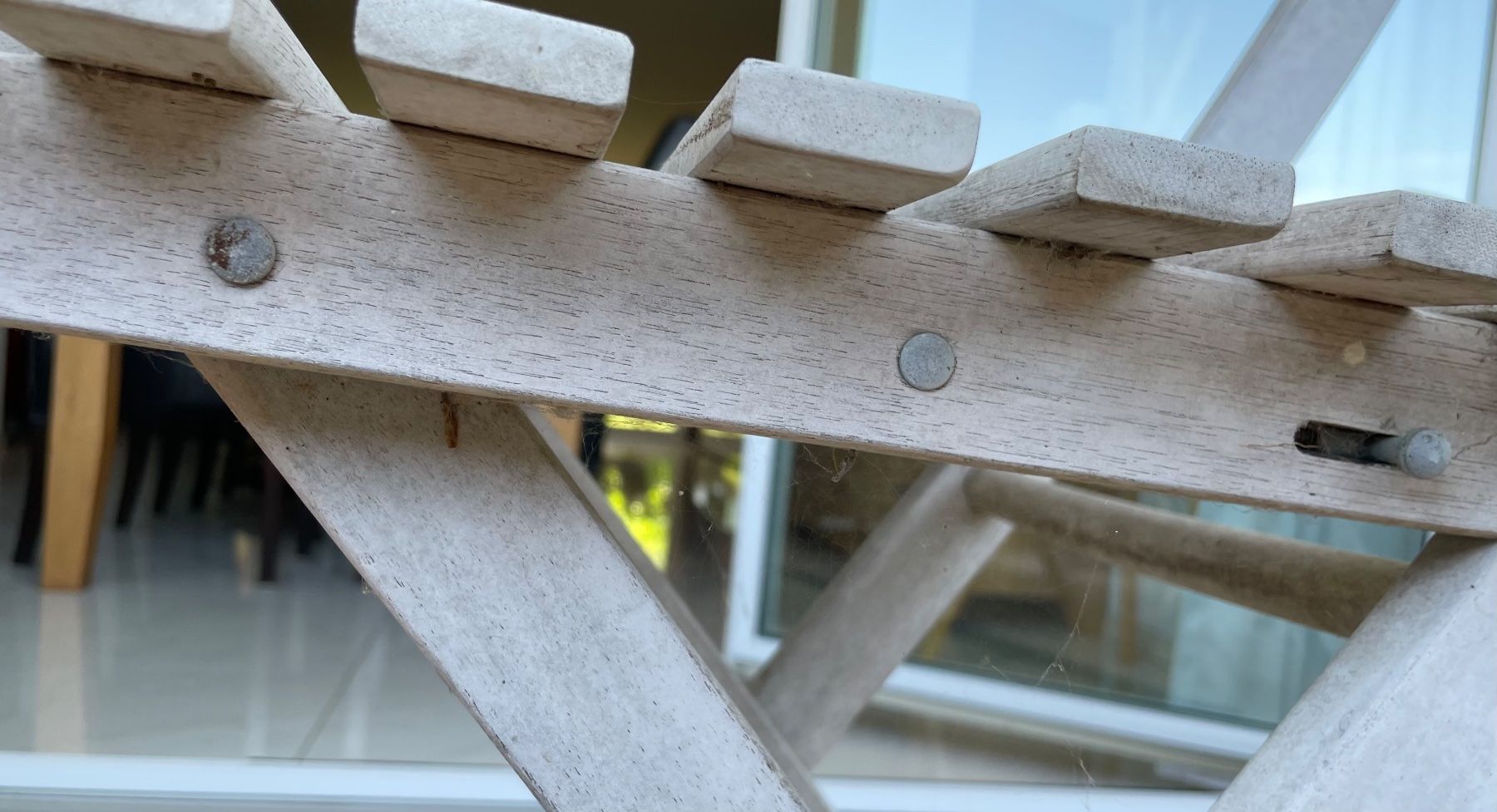 Tischset: Gartentisch oder Balkon mit 2 Stühlen Holz – Gebraucht aus Winterthur von seamaster1 2