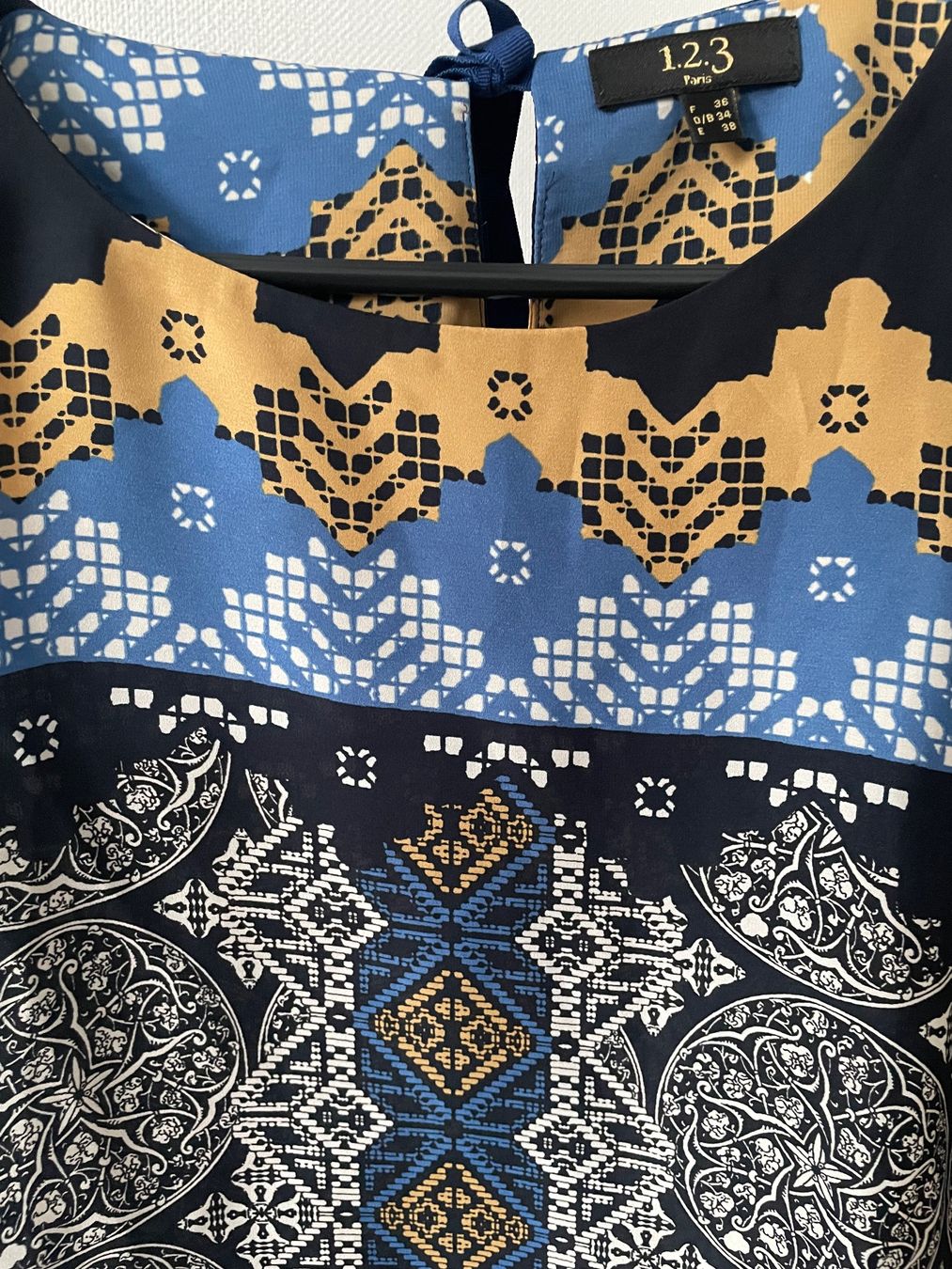 Maison 123 Camicette: Bluse / Blouse Paris Maison 123 bleue 36 – Usato da Zürich venduto da elisapf 1