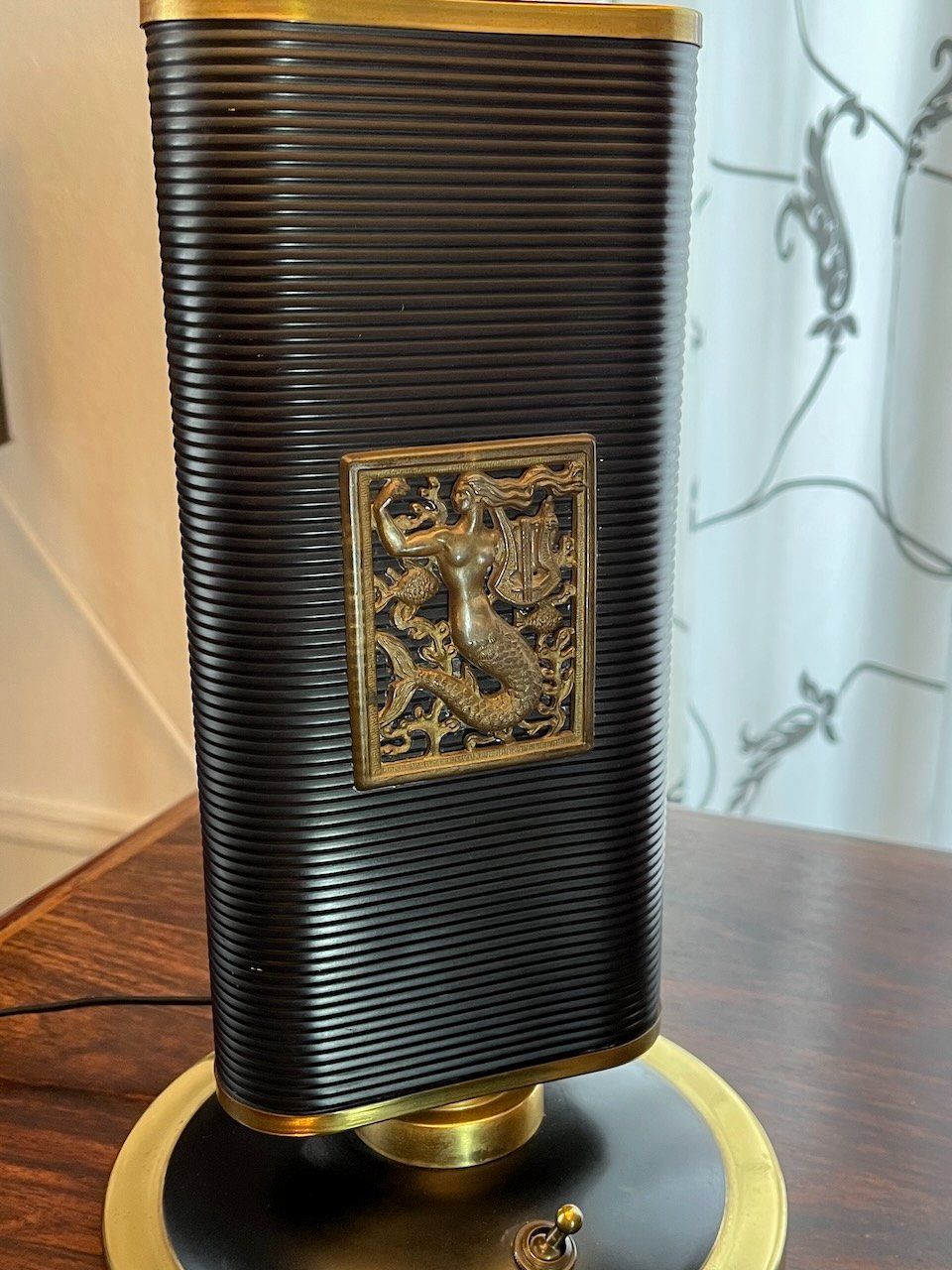 Lampade: Eileen Gray "Mermaid" Lampe – Usato da La Chaux-de-fonds venduto da ploumenec 1