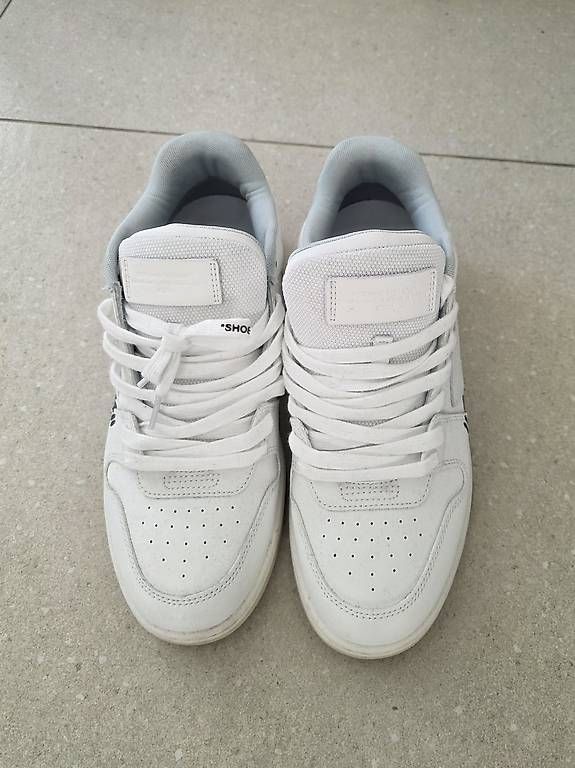 Scarpe da uomo: Sneakers weiss in Grösse 44 – Usato da Wettingen venduto da Goldrake10