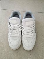 Sneakers weiss in Grösse 44