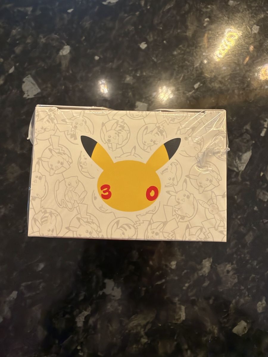 Pokémon Carte collezionabili: Bundle 30e anniversaire Pokémon scellé – Nuovo e nell'imballaggio originale da Le Lignon venduto da nic_6bk7 4
