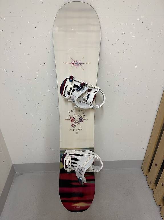 Boards: Salomon Snowboard neuwertig – Neu und originalverpackt aus Hunzenschwil von mel_xwy2