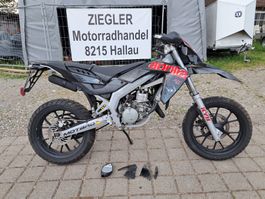 Aprilia SX 50 SM Super Moto Motorrad Lieferung möglich