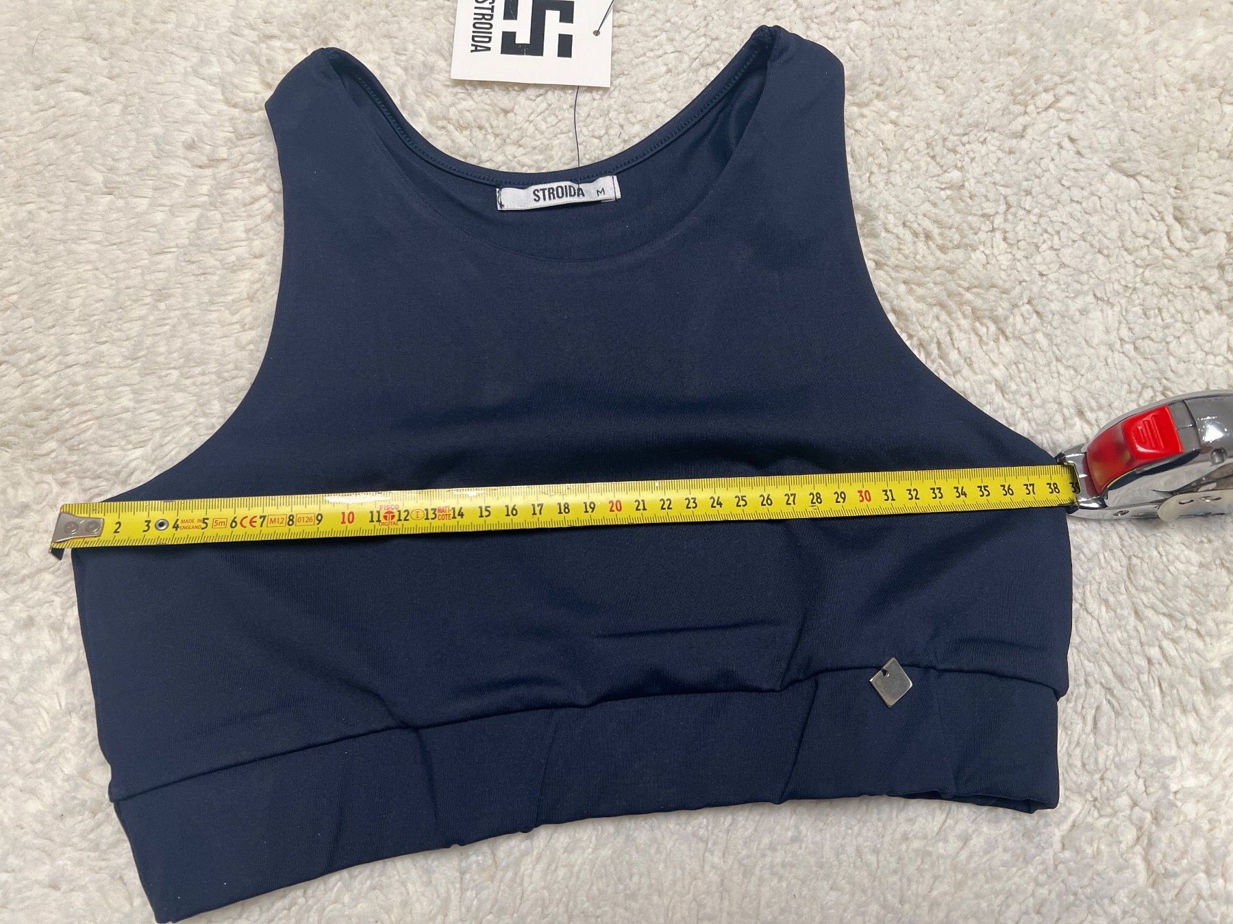 Top: Brassière sport   taille M neuve – Nuovo e nell'imballaggio originale da Chenens venduto da anasantos90 1