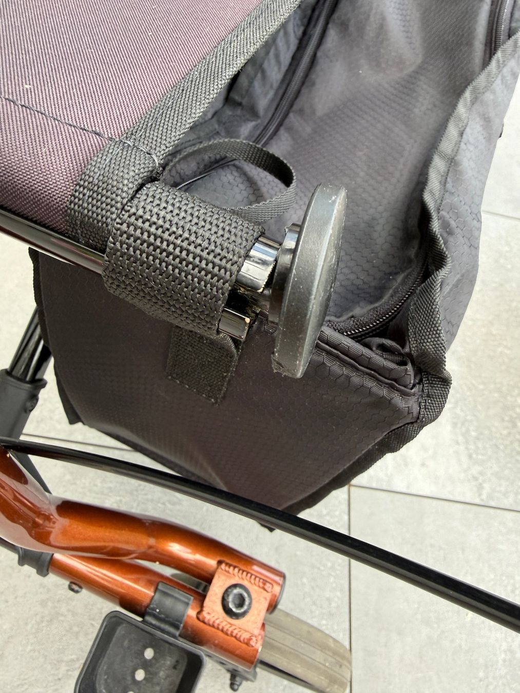 Ausili per la deambulazione: DIETZ Rollator TAIMA M – Usato da Stein AG venduto da Svenbobo 3