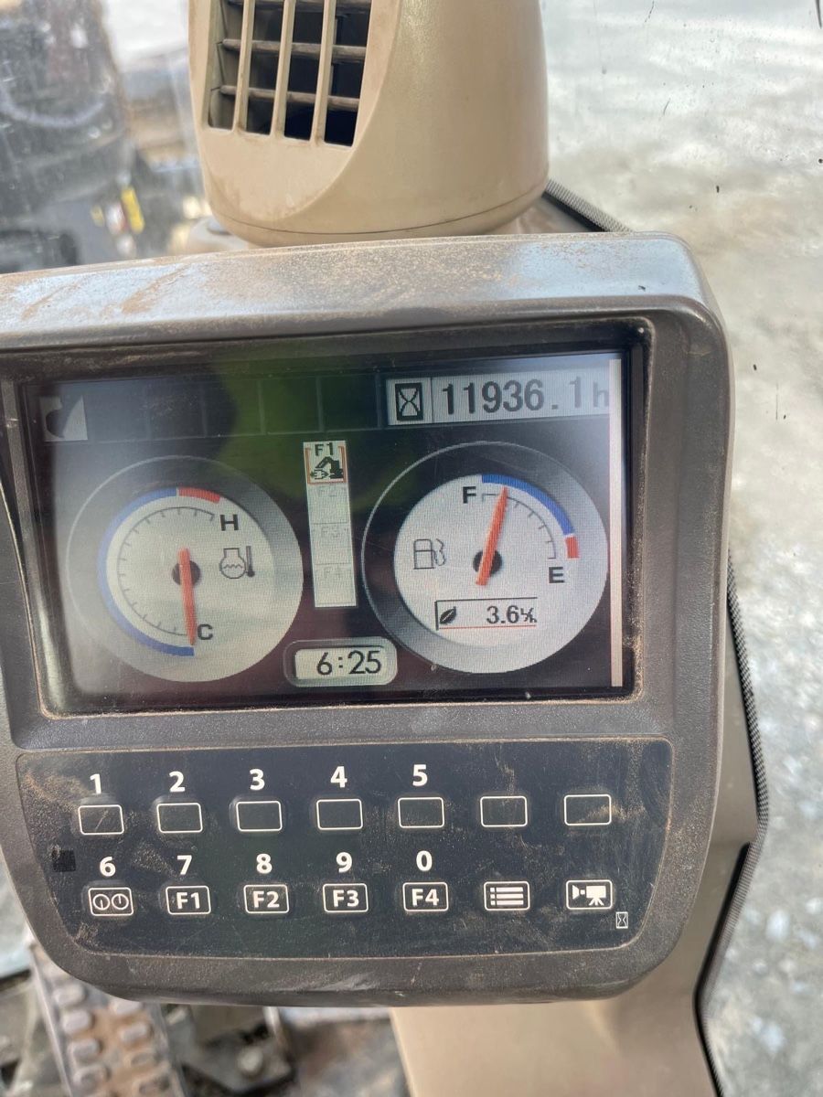 Hitachi Escavatori: Hitachi 225 zaxis – Difettoso da Buttwil venduto da sae_66w8 3