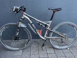 Trek SuperFly Mountainbike – Gr. M, 29 Zoll Räder 