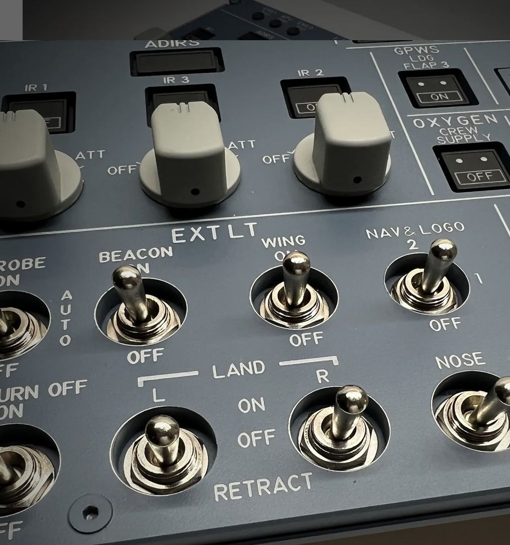 Laufwerke & Adapter: Javasimulator mini overhead panel a320 flugsim homecockpit – Gebraucht aus Kaltbrunn von  5