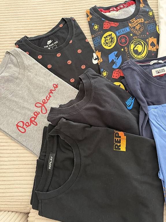 T-Shirts: Verschiedene Herren T-Shirts  – Gebraucht aus Wil SG von mar_w7v7 2