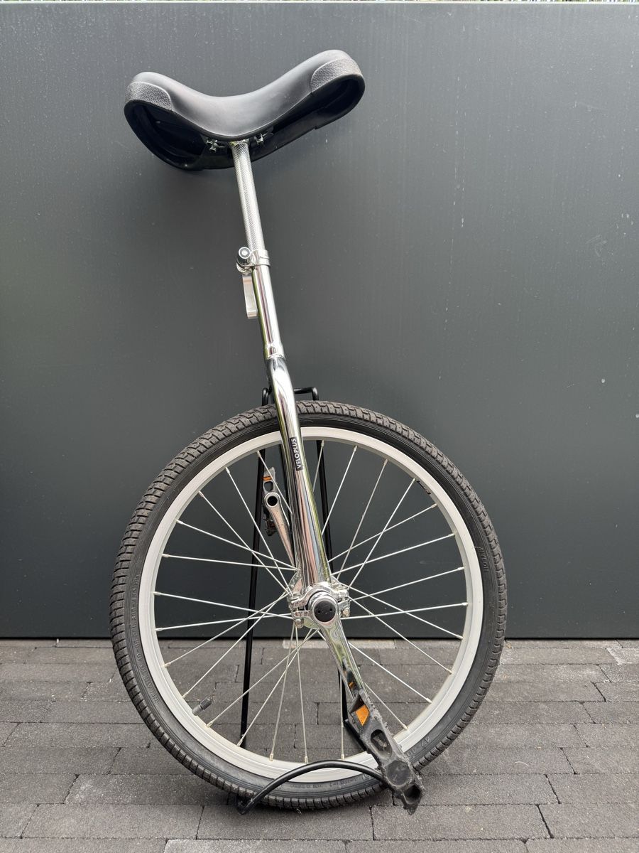 Biciclette: Fast neues Einrad / 20 Zoll – Usato da Lachen SZ venduto da Koala01 1