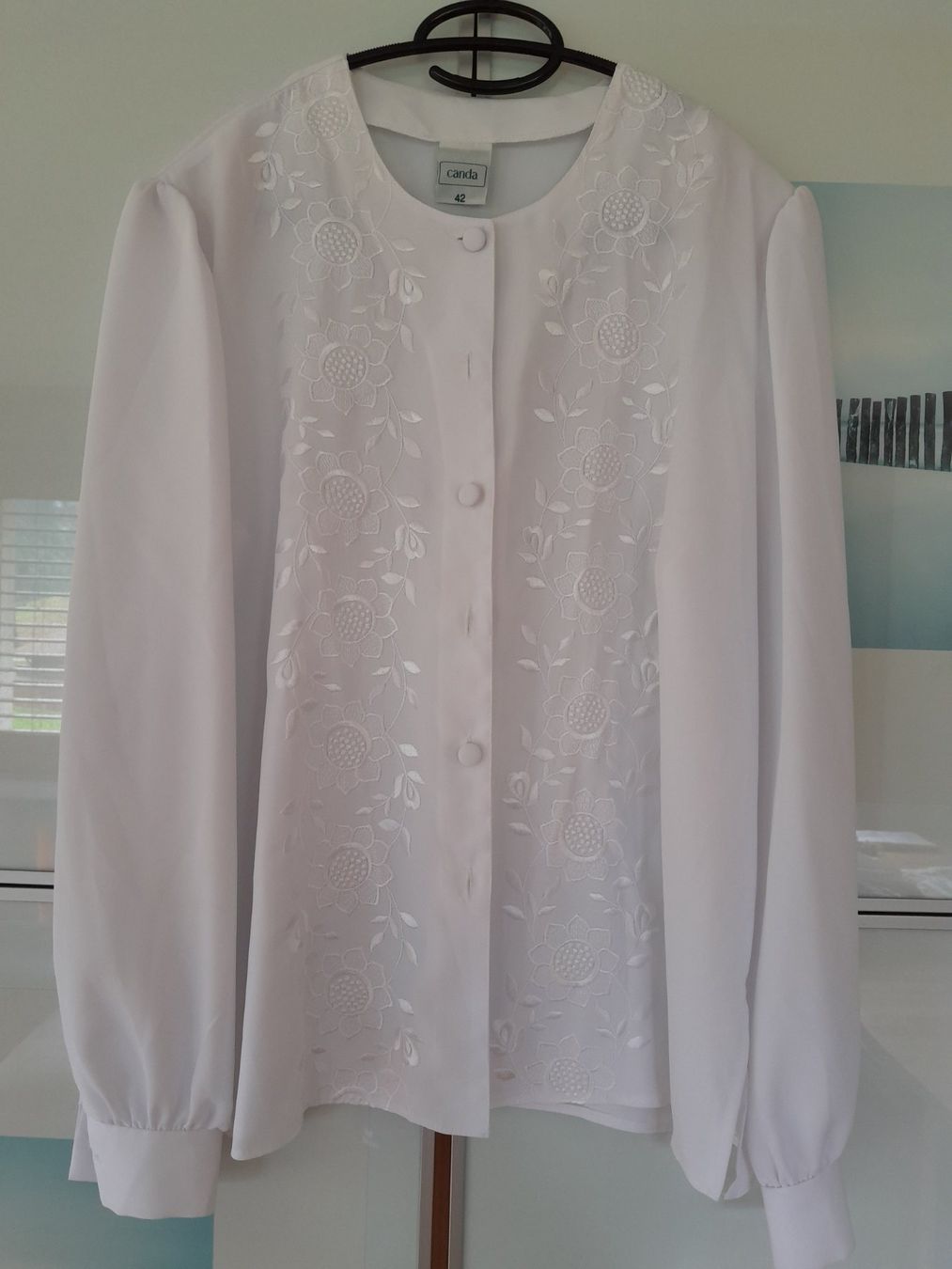 Camicette: Chemise 42 comme neuve – Usato da Charmey (Gruyère) venduto da Laulau.sansan