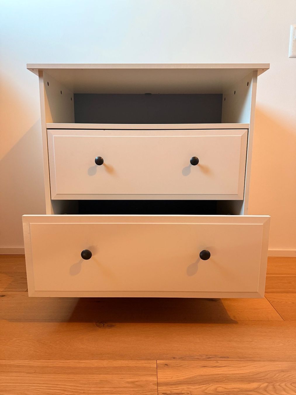 Ikea Cassettiere: IKEA Kommode (Hemnes - weiss) – Usato da Schwerzenbach venduto da tomschl 1