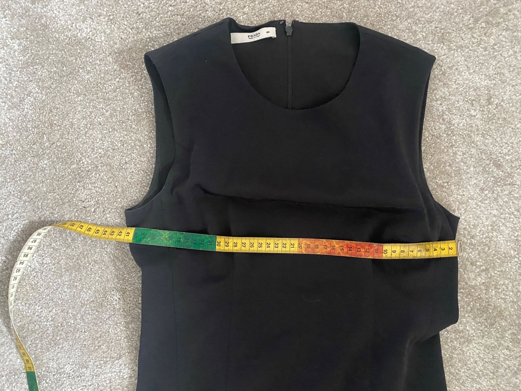 Prada Vestiti: Prada Etui Kleid 38 – Usato da Liestal venduto da Goldart 4