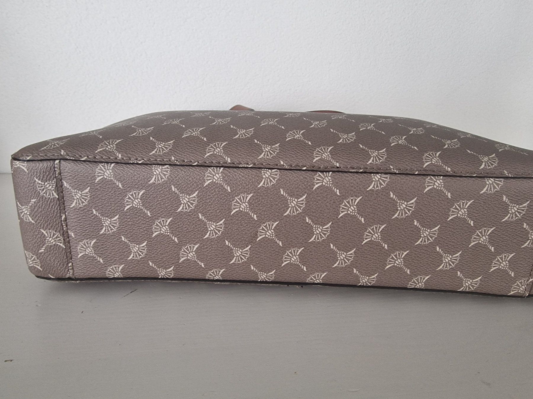Joop Taschen für Damen: JOOP Schultertasche für Laptop – Gebraucht aus Münsingen von InnaN 2