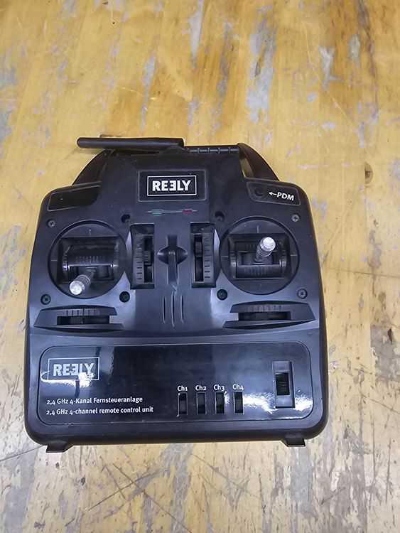 Reely 4kanal 2.4ghz Fernsteuerung (Gebraucht) in Rüti ZH für CHF 5 ...