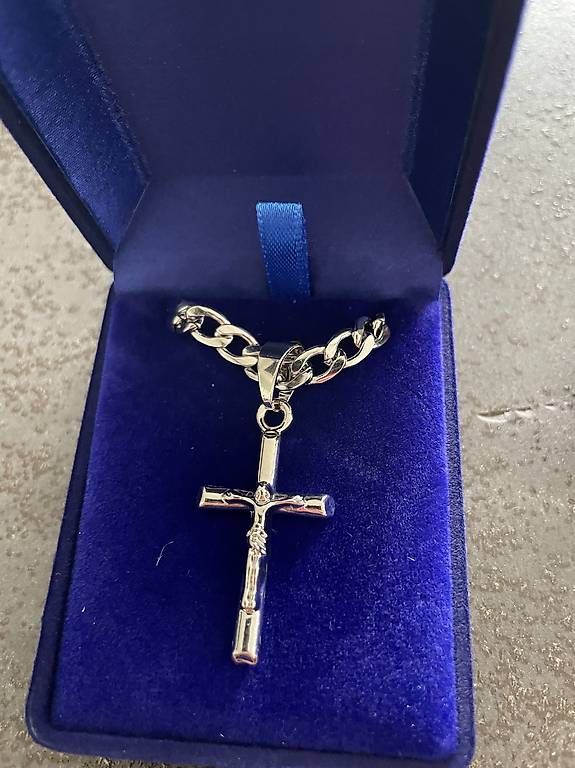 Ketten: Halskette/ Jesus am Kreuz  – Gebraucht aus ossingen von franco057 3